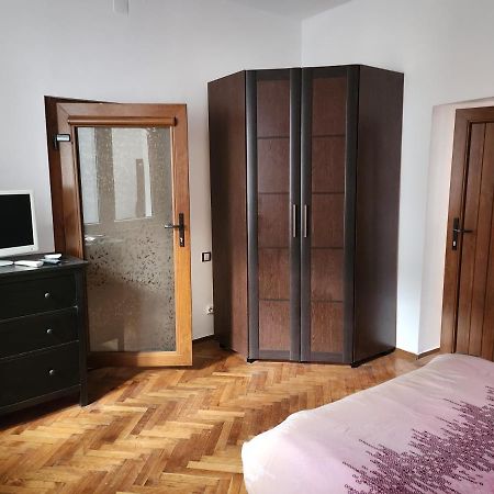 A&L House Apartamento Braşov Exterior foto